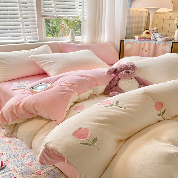 91家纺网 家纺一手货源 找家纺 （总）仔仔熊 2025新款牛奶绒刺绣四件套