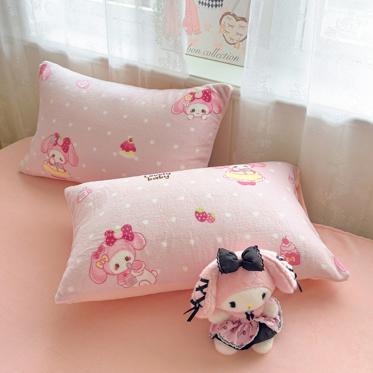 91家纺网 家纺一手货源 找家纺 灿哈家纺 2025新款200g加厚款小清新牛奶绒印花四件套 蛋糕兔