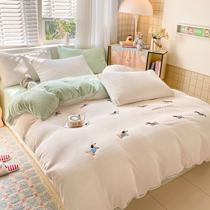 91家纺网 家纺一手货源 找家纺 （总）仔仔熊 2025新款牛奶绒刺绣被套单被套被套单件