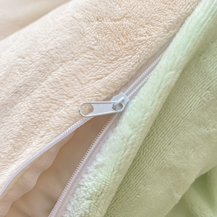 91家纺网 家纺一手货源 找家纺 仔仔熊 2025新款牛奶绒刺绣被套单被套被套单件 粉颊熊猫梦-绿