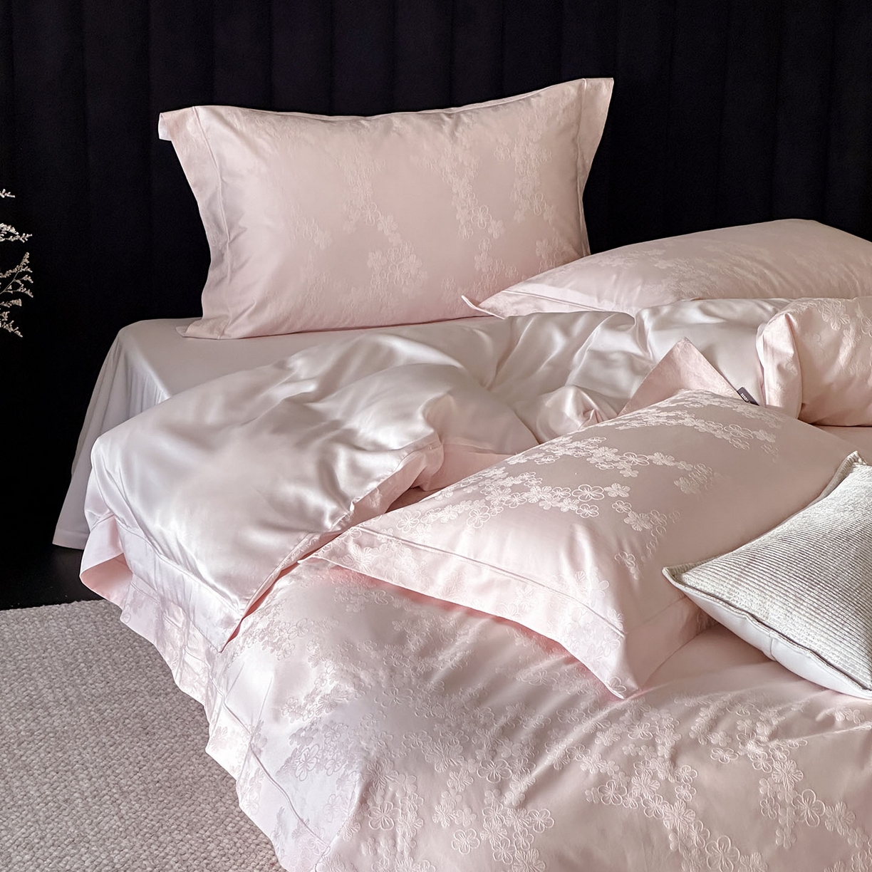 91家纺网 家纺一手货源 找家纺 （总）MIU缪家居 2025新款100支全棉厚织提花简奢系列四件套-贝蒂