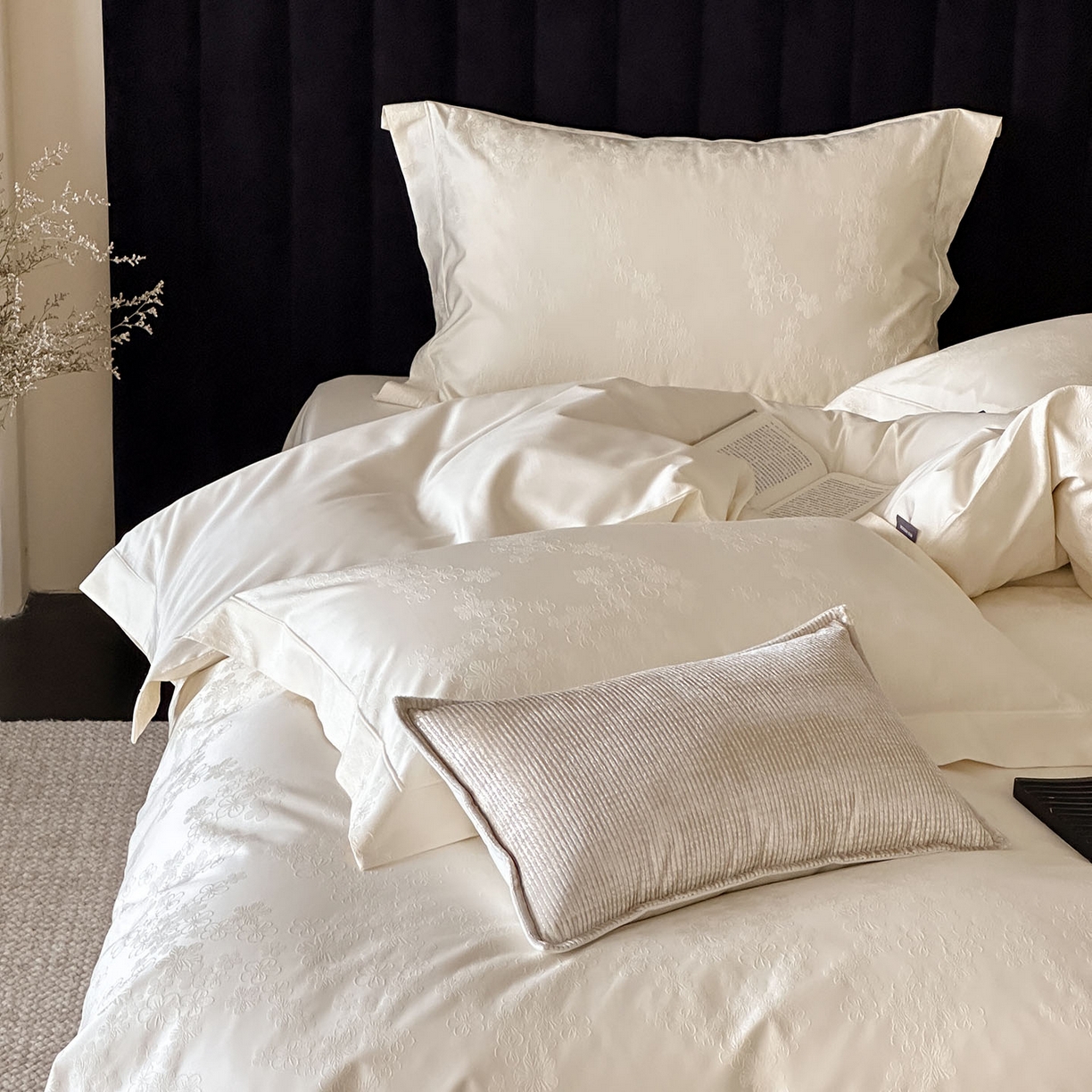 91家纺网 家纺一手货源 找家纺 MIU缪家居 2025新款100支全棉厚织提花简奢系列四件套-贝蒂 贝蒂（米白）