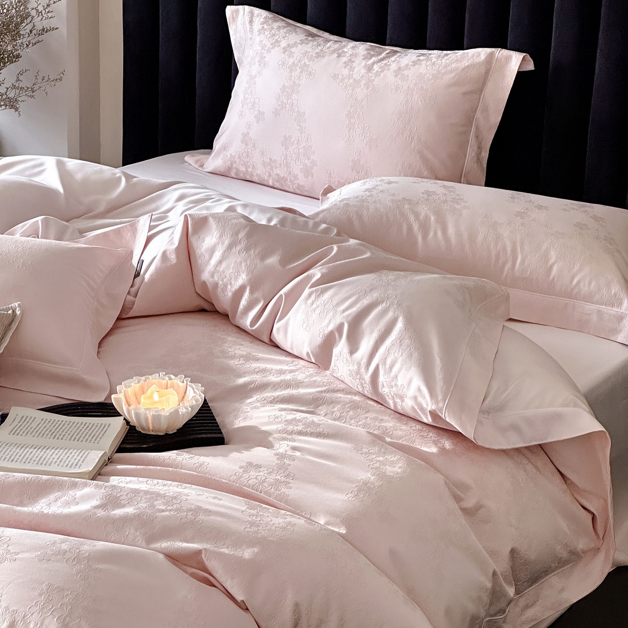 91家纺网 家纺一手货源 找家纺 MIU缪家居 2025新款100支全棉厚织提花简奢系列四件套-贝蒂 贝蒂 （桃粉）