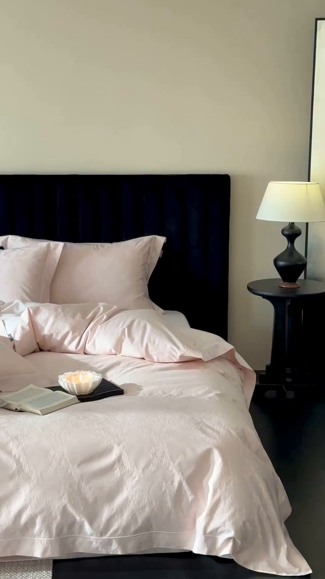 91家纺网 家纺一手货源 找家纺 （总）MIU缪家居 2025新款100支全棉厚织提花简奢系列四件套-贝蒂