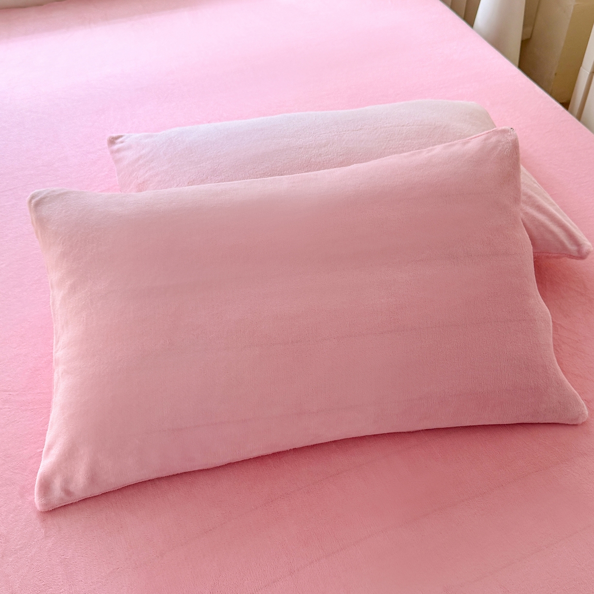 91家纺网 家纺一手货源 找家纺 （总）逸尚阁 2025新款高克重牛奶绒纯色床笠系列