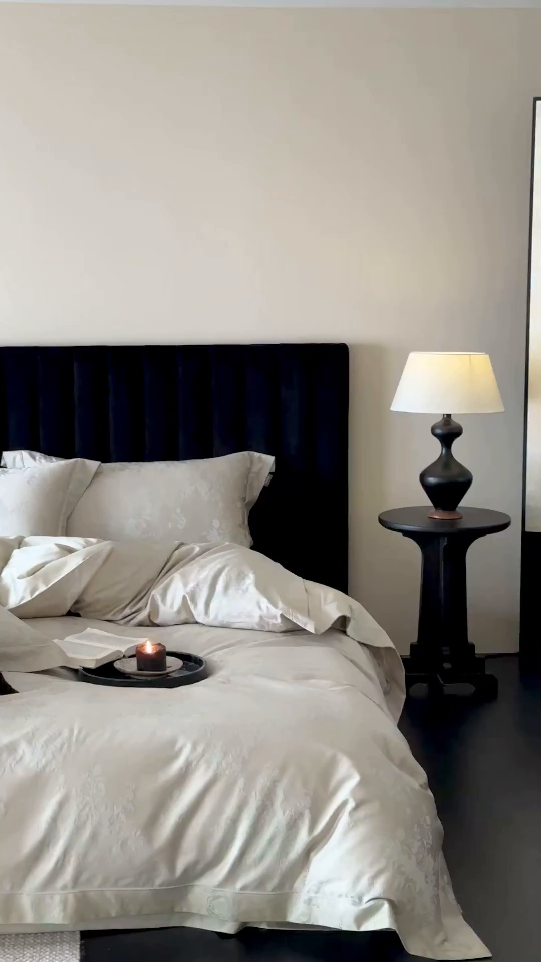 91家纺网 家纺一手货源 找家纺 MIU缪家居 2025新款100支全棉厚织提花简奢系列四件套-暮歌 暮歌（松绿）