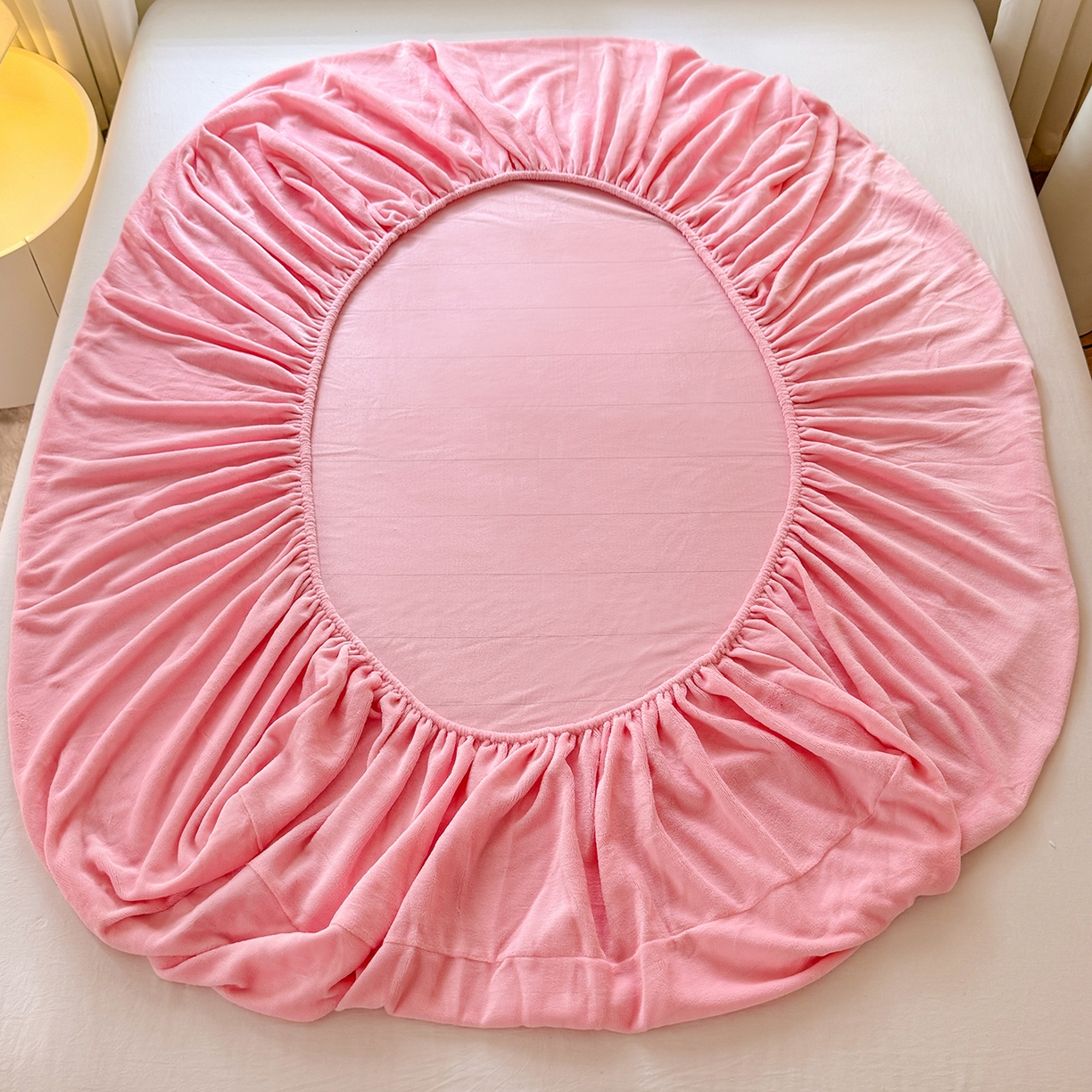 91家纺网 家纺一手货源 找家纺 （总）逸尚阁 2025新款高克重牛奶绒纯色床笠系列