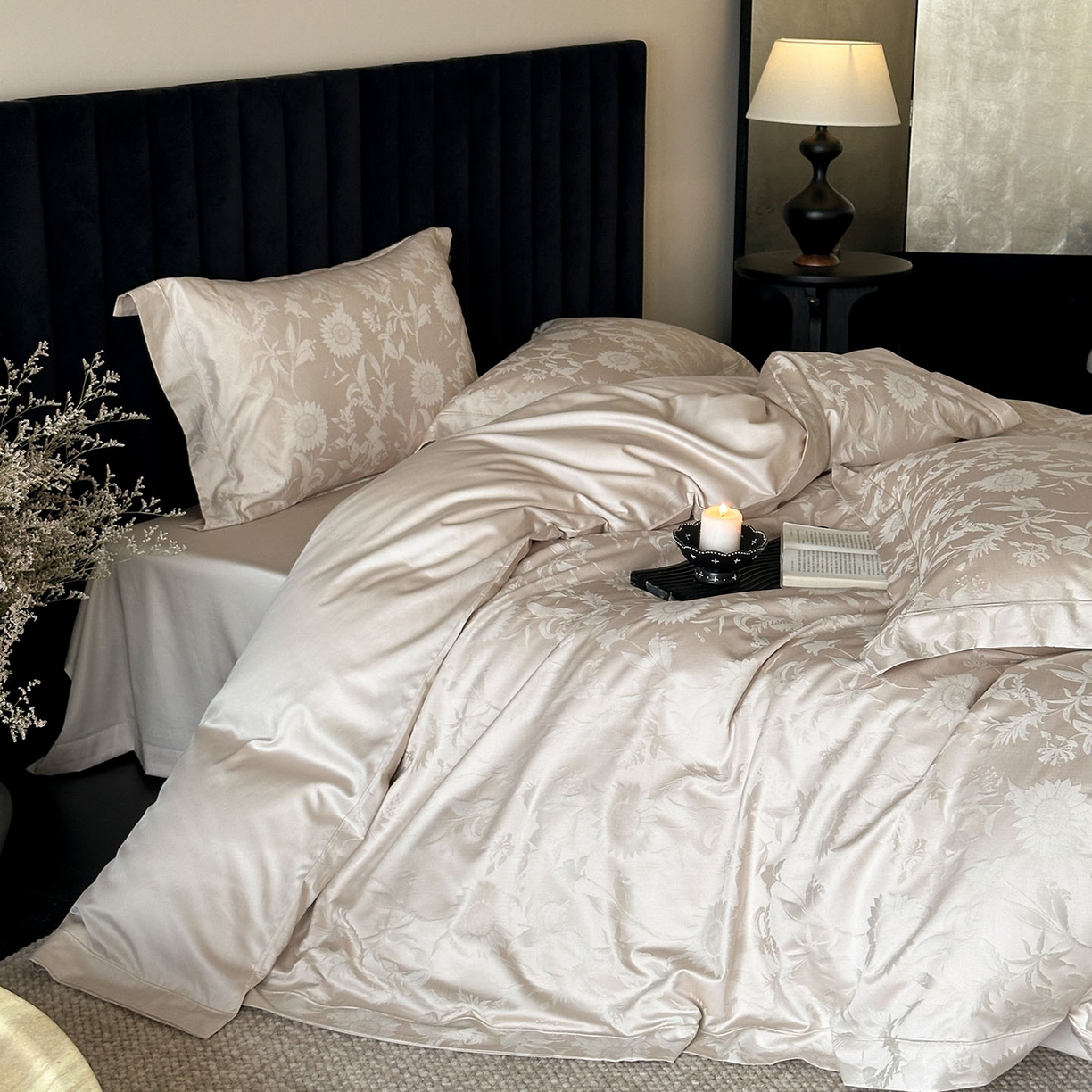 91家纺网 家纺一手货源 找家纺 （总）MIU缪家居 2025新款100支全棉厚织提花简奢系列四件套-向日葵