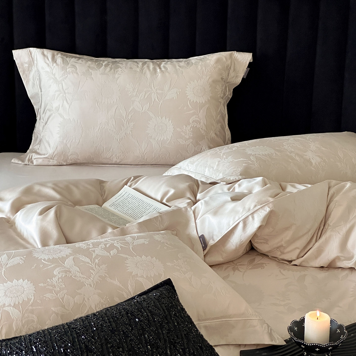 91家纺网 家纺一手货源 找家纺 （总）MIU缪家居 2025新款100支全棉厚织提花简奢系列四件套-向日葵