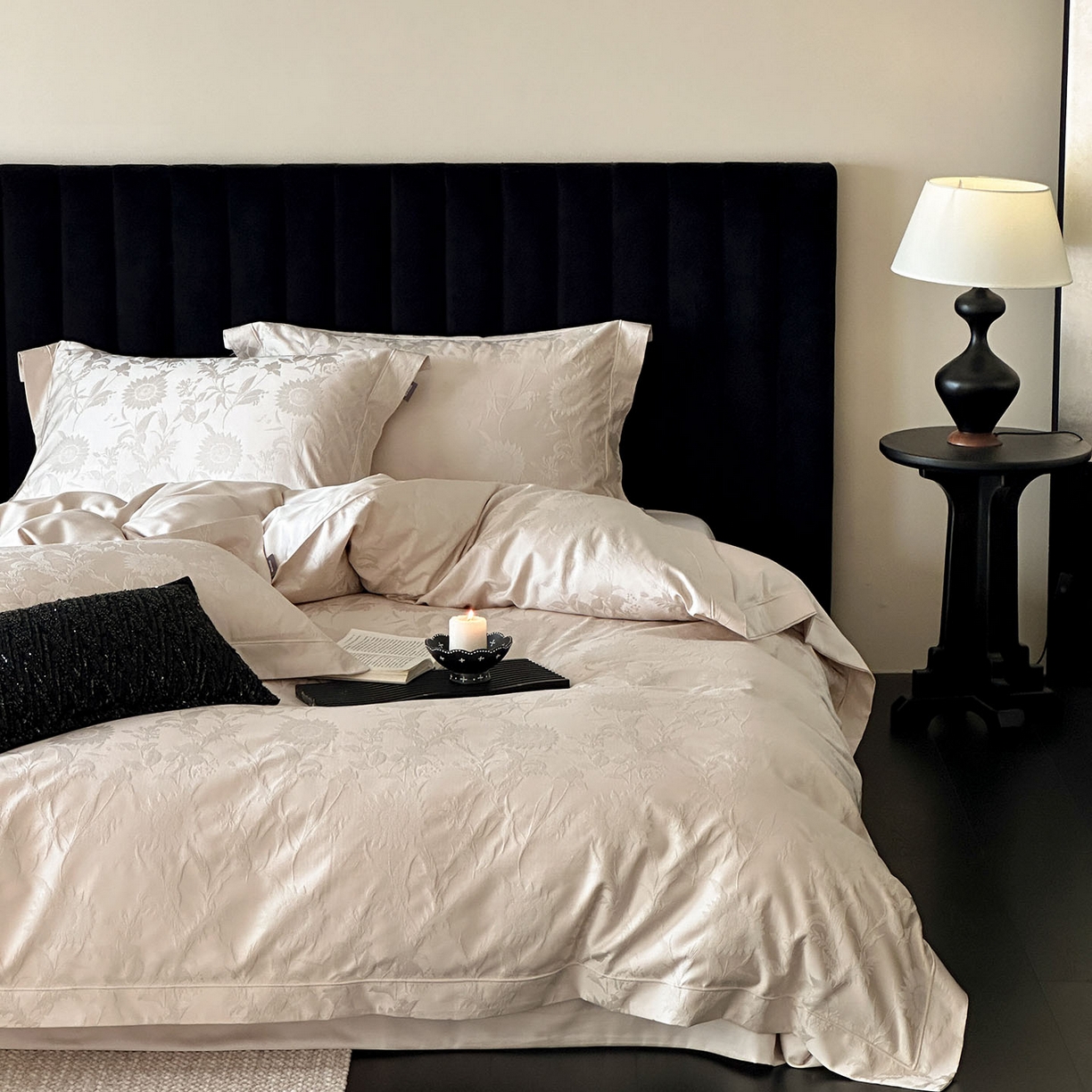 91家纺网 家纺一手货源 找家纺 （总）MIU缪家居 2025新款100支全棉厚织提花简奢系列四件套-向日葵