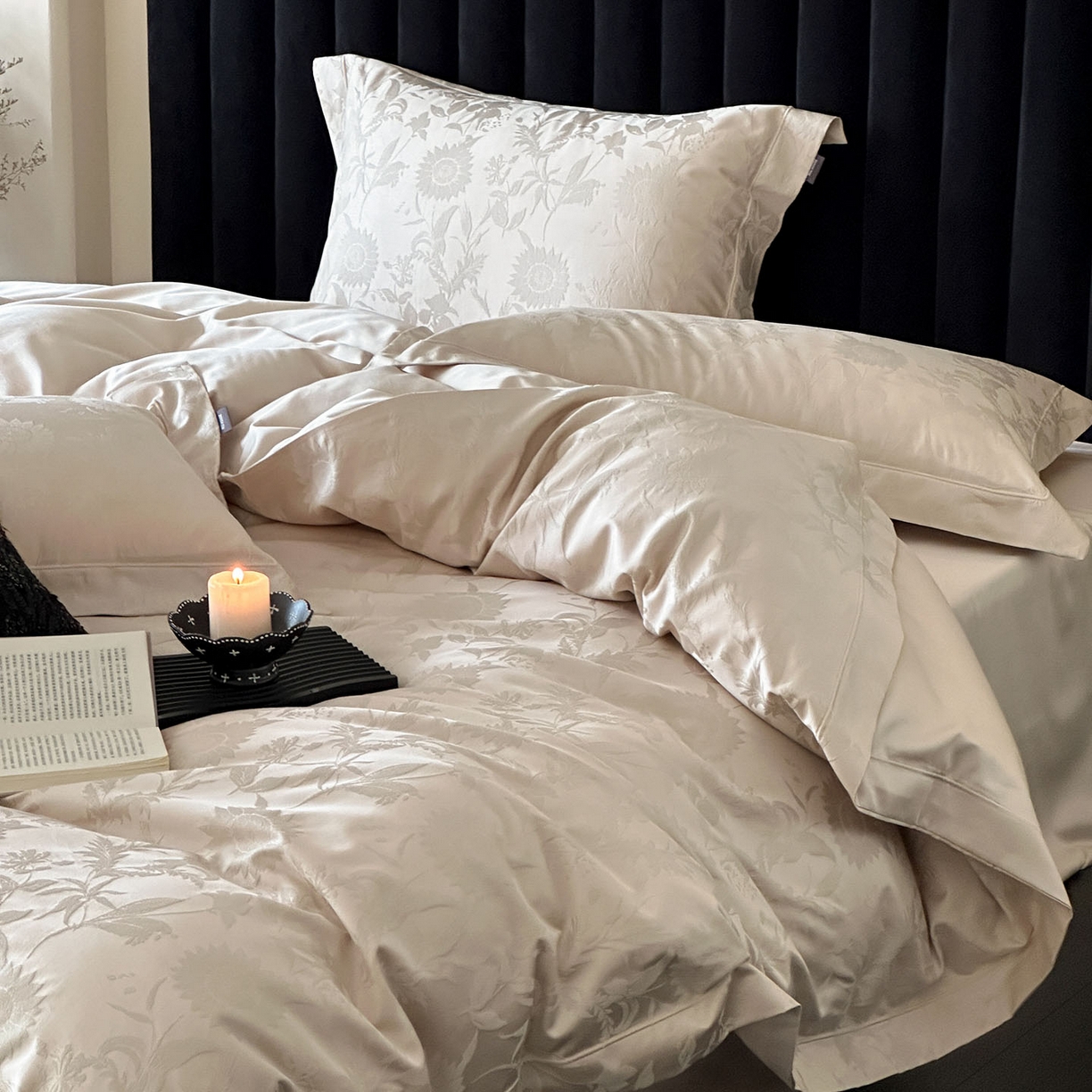 91家纺网 家纺一手货源 找家纺 MIU缪家居 2025新款100支全棉厚织提花简奢系列四件套-向日葵 向日葵（香槟）