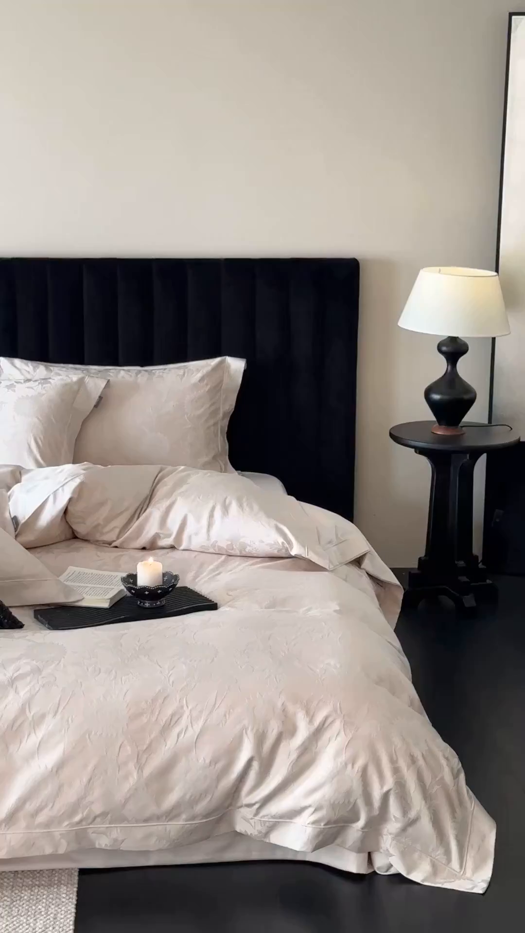 91家纺网 家纺一手货源 找家纺 （总）MIU缪家居 2025新款100支全棉厚织提花简奢系列四件套-向日葵