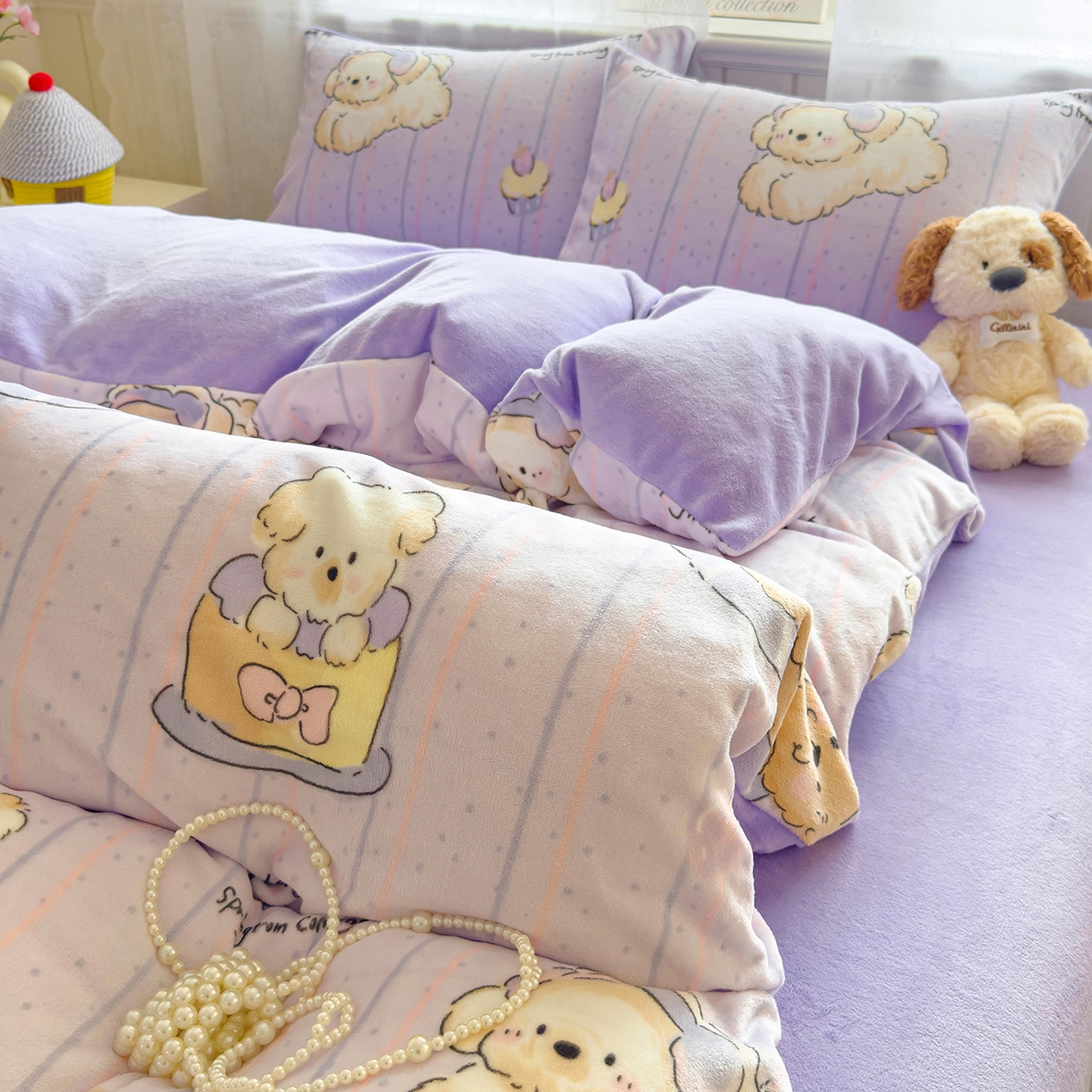 91家纺网 家纺一手货源 找家纺 灿哈家纺 2025新款200g加厚款小清新牛奶绒印花四件套 精灵狗