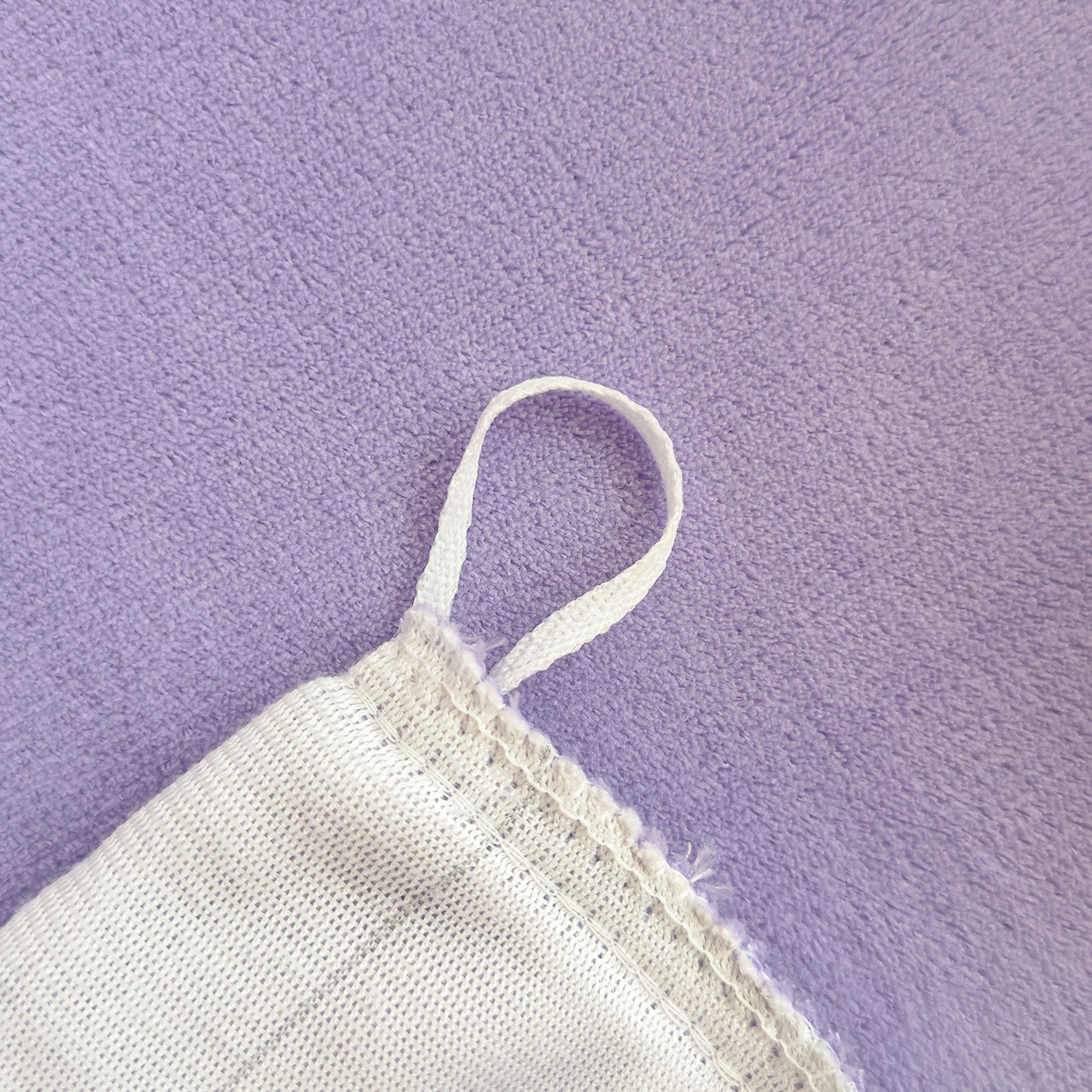 91家纺网 家纺一手货源 找家纺 灿哈家纺 2025新款200g加厚款小清新牛奶绒印花四件套 精灵狗