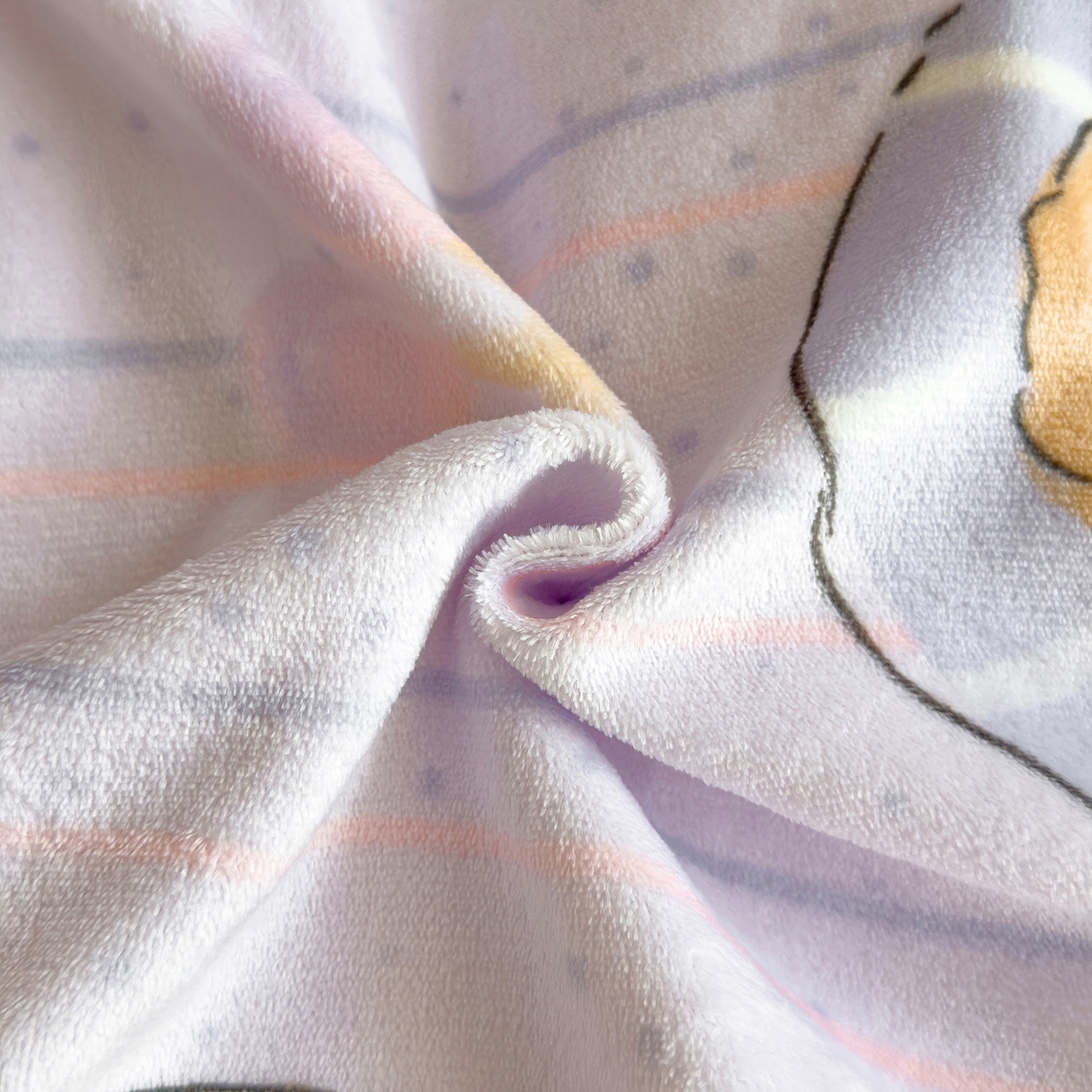 91家纺网 家纺一手货源 找家纺 灿哈家纺 2025新款200g加厚款小清新牛奶绒印花四件套 精灵狗