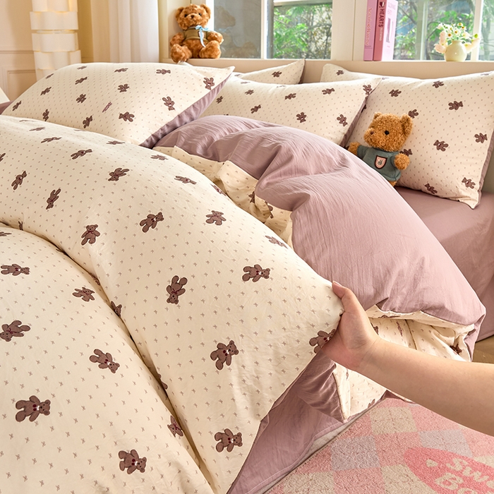 91家纺网 家纺一手货源 找家纺 卢赛尔 2025新款亲肤水洗珍珠棉印花单被套 小棕熊