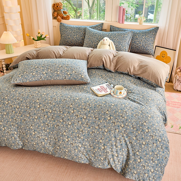 91家纺网 家纺一手货源 找家纺 卢赛尔 2025新款亲肤水洗珍珠棉印花单被套 秋草-灰