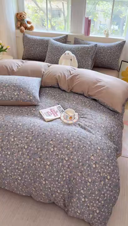 91家纺网 家纺一手货源 找家纺 卢赛尔 2025新款亲肤水洗珍珠棉印花单被套 秋草-灰