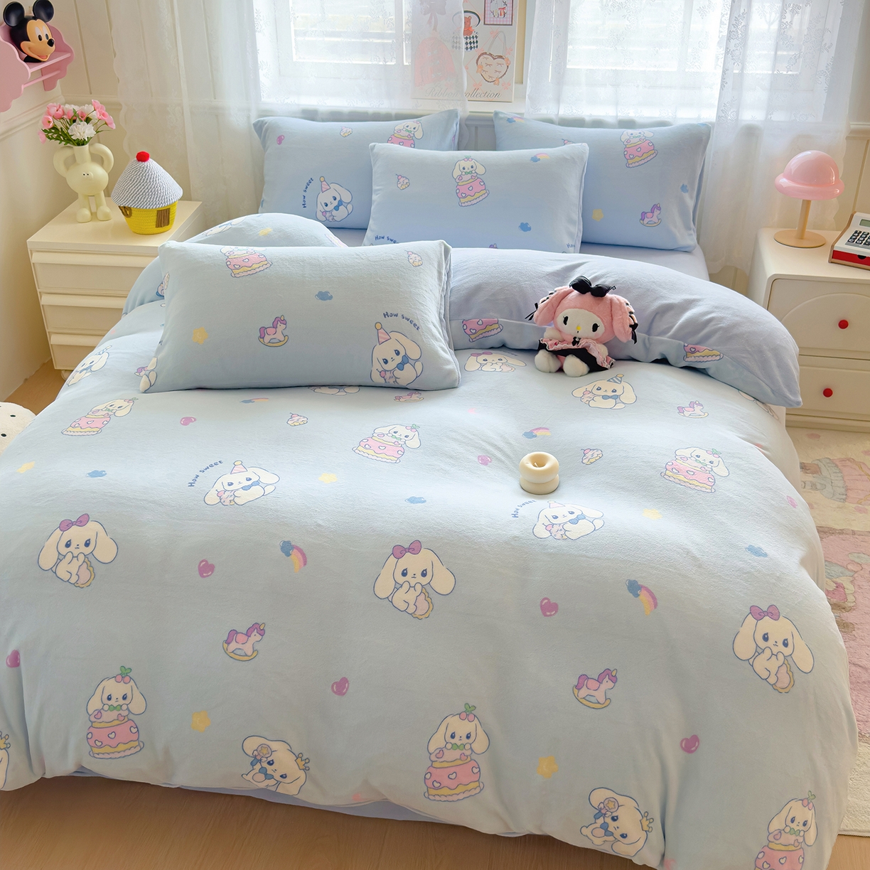 91家纺网 家纺一手货源 找家纺 灿哈家纺 2025新款200g加厚款小清新牛奶绒印花四件套 萌萌狗