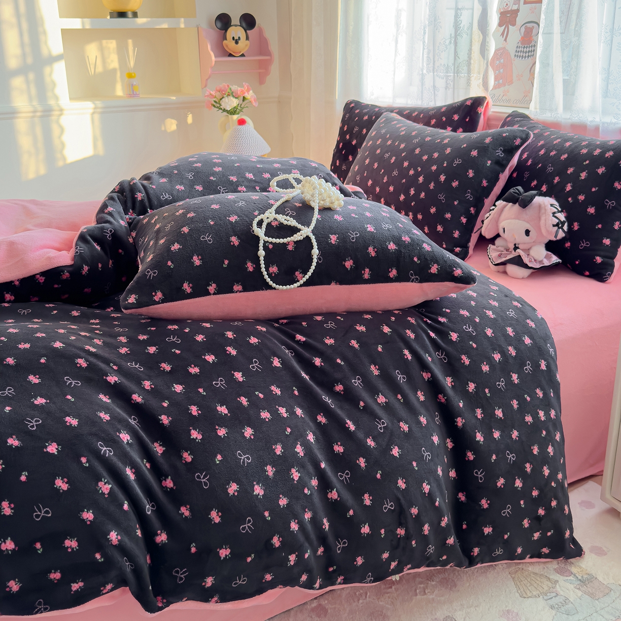 91家纺网 家纺一手货源 找家纺 灿哈家纺 2025新款200g加厚款小清新牛奶绒印花四件套 小玫瑰