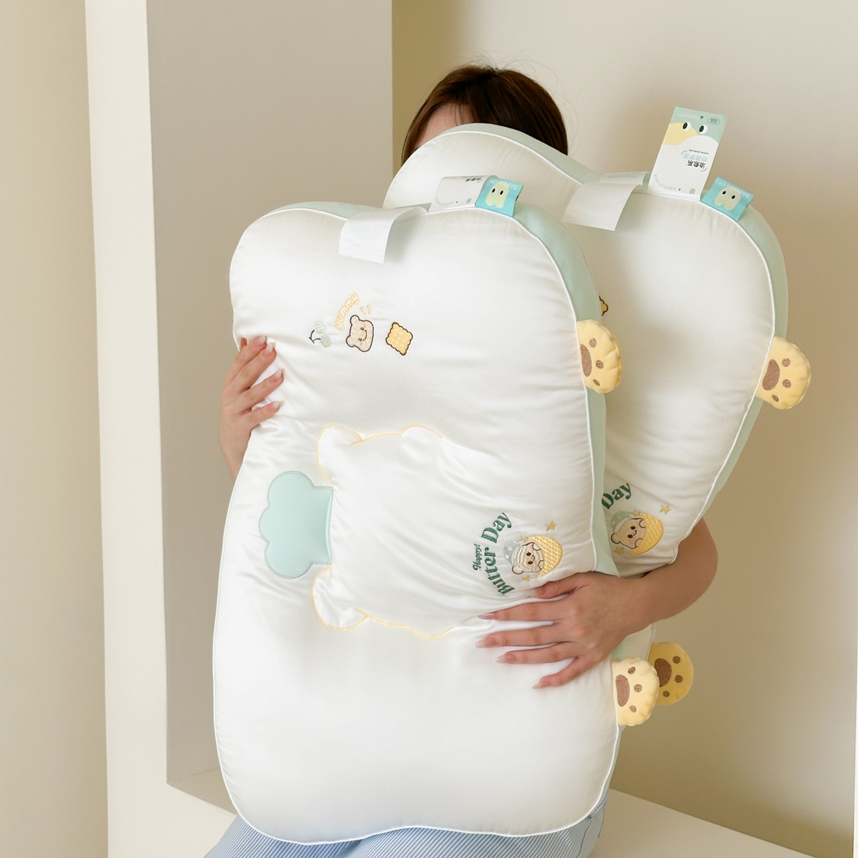 91家纺网 家纺一手货源 找家纺 （总）北鸣有鱼枕芯馆 2025新款蚕丝纤维复合枕枕头枕芯-奶油小熊