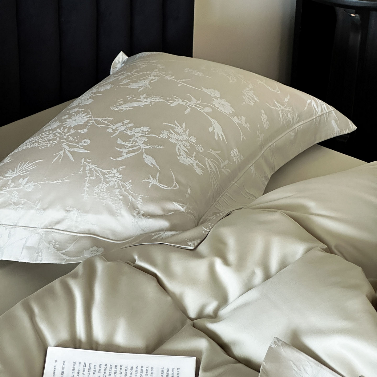 91家纺网 家纺一手货源 找家纺 （总）MIU缪家居 2025新款100支全棉厚织提花简奢系列四件套-竹韵