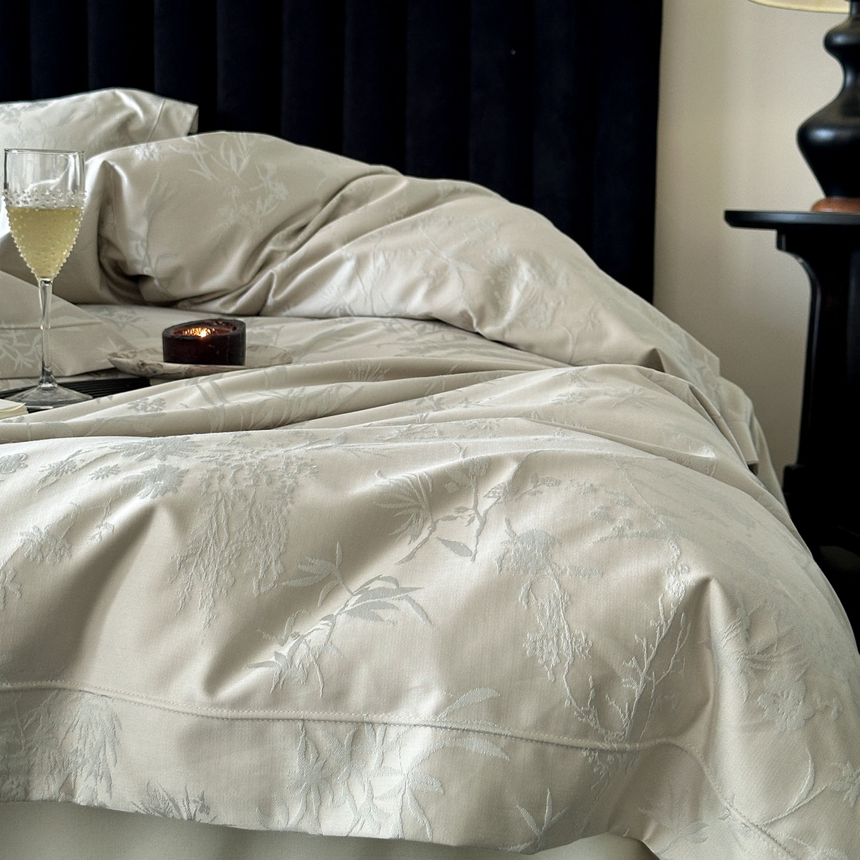 91家纺网 家纺一手货源 找家纺 （总）MIU缪家居 2025新款100支全棉厚织提花简奢系列四件套-竹韵