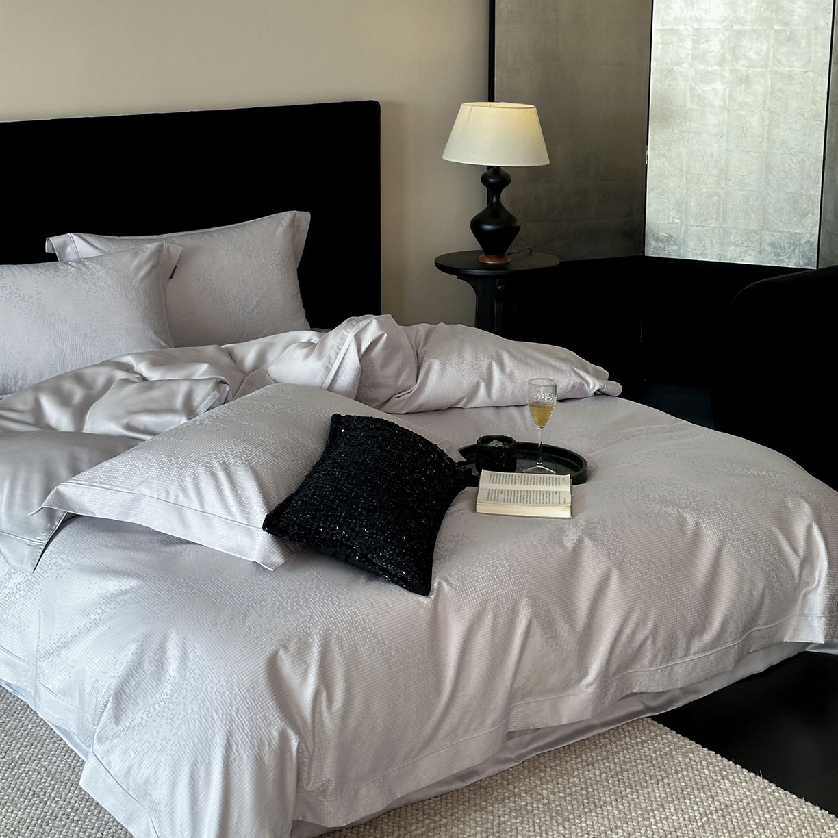 91家纺网 家纺一手货源 找家纺 MIU缪家居 2025新款100支全棉厚织提花简奢系列四件套-追光 追光 （银灰）