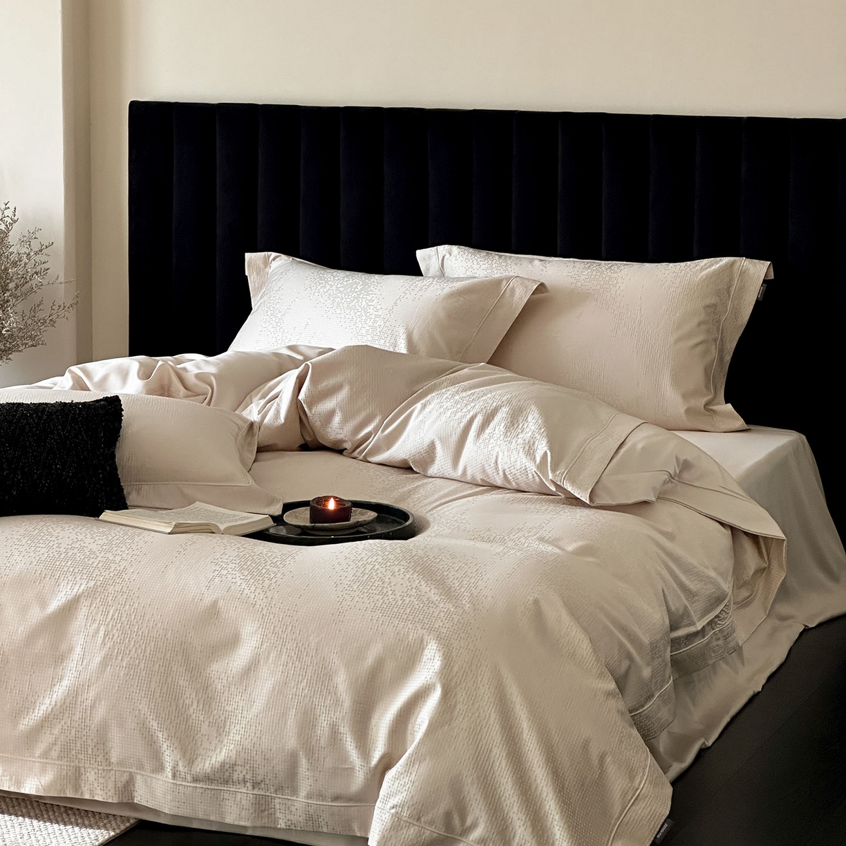 91家纺网 家纺一手货源 找家纺 MIU缪家居 2025新款100支全棉厚织提花简奢系列四件套-追光 追光 （香槟）