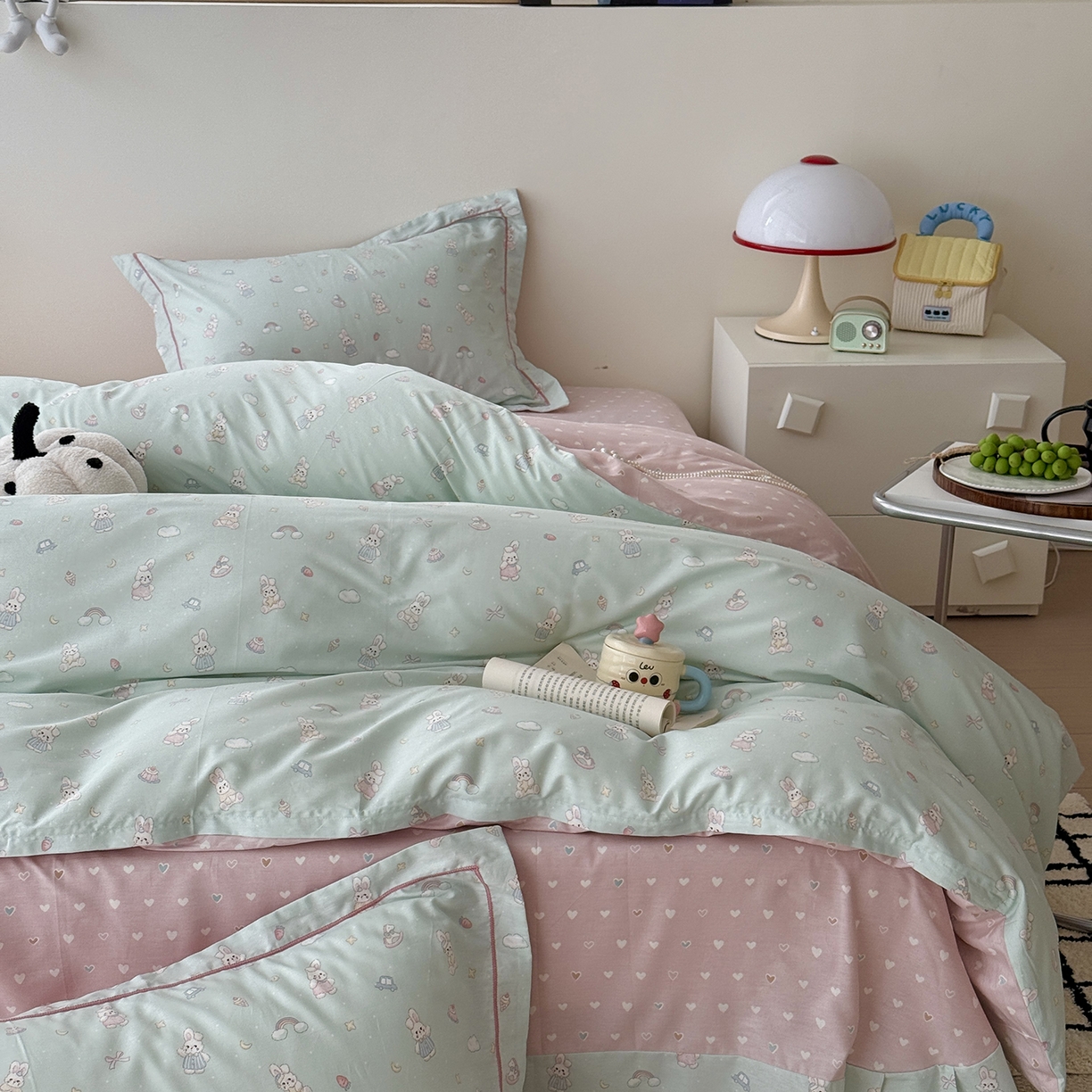 91家纺网 家纺一手货源 找家纺 于果 2025新款全棉13070四件套（11） 彩虹兔