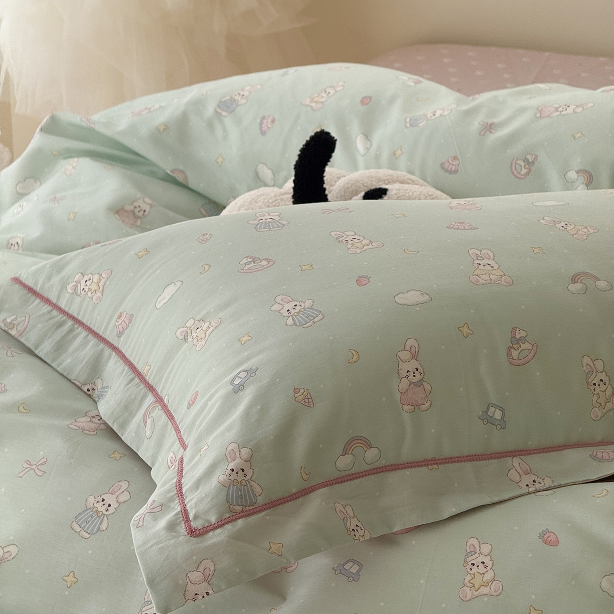 91家纺网 家纺一手货源 找家纺 于果 2025新款全棉13070四件套（11） 彩虹兔