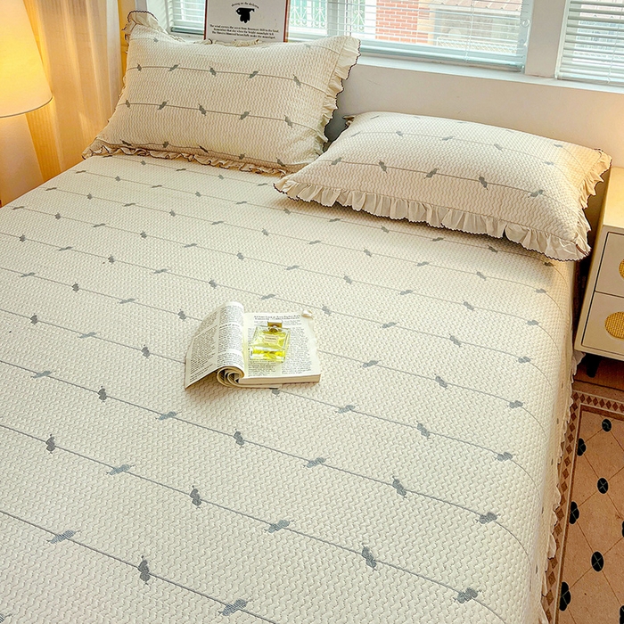 91家纺网 家纺一手货源 找家纺 源舜家纺 2025新款天竹棉麻莱赛尔莫代尔天丝棉爱神比特箭床盖三件套 比特-白