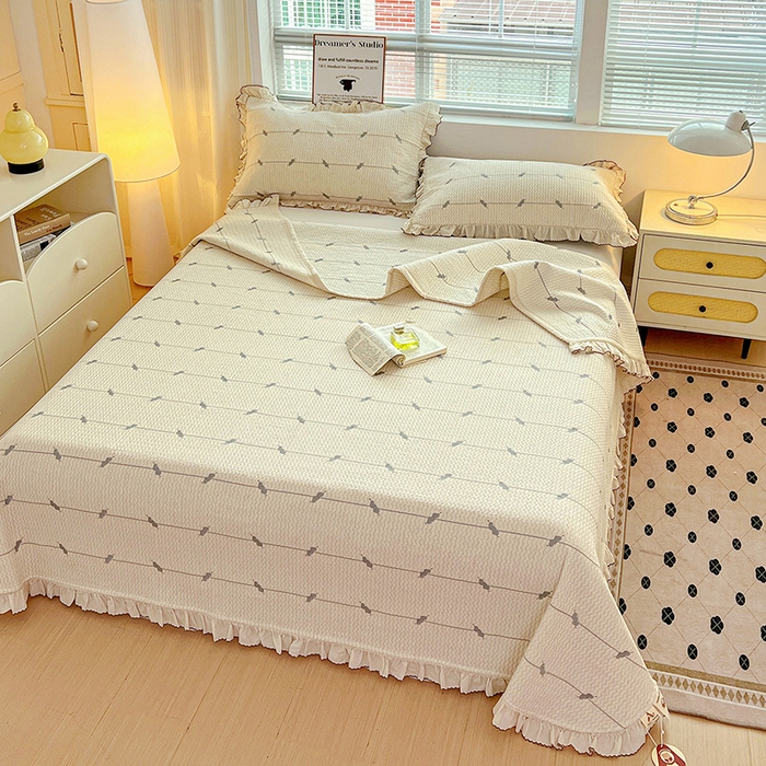 91家纺网 家纺一手货源 找家纺 源舜家纺 2025新款天竹棉麻莱赛尔莫代尔天丝棉爱神比特箭床盖三件套 比特-白