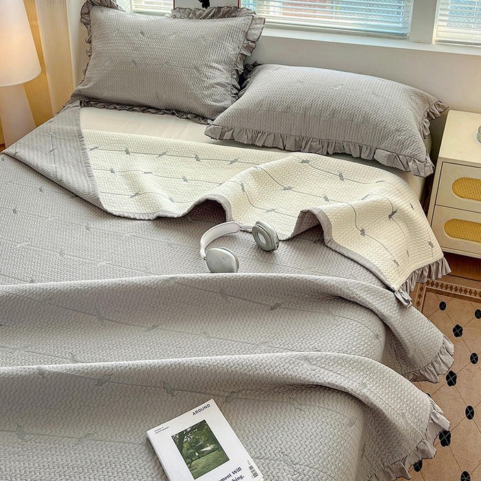 91家纺网 家纺一手货源 找家纺 源舜家纺 2025新款天竹棉麻莱赛尔莫代尔天丝棉爱神比特箭床盖三件套 比特-灰