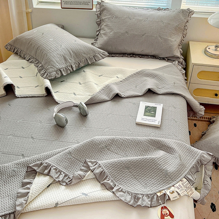 91家纺网 家纺一手货源 找家纺 源舜家纺 2025新款天竹棉麻莱赛尔莫代尔天丝棉爱神比特箭床盖三件套 比特-灰