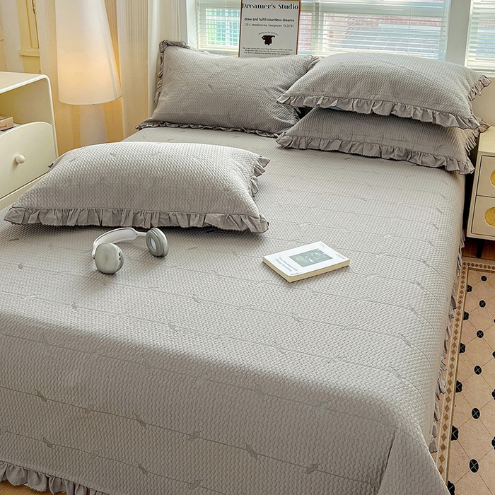 91家纺网 家纺一手货源 找家纺 源舜家纺 2025新款天竹棉麻莱赛尔莫代尔天丝棉爱神比特箭床盖三件套 比特-灰