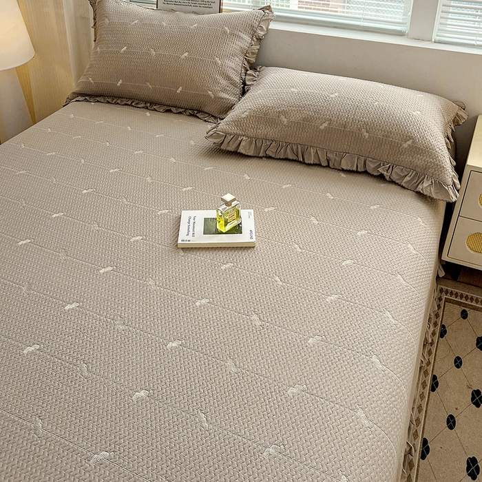 91家纺网 家纺一手货源 找家纺 源舜家纺 2025新款天竹棉麻莱赛尔莫代尔天丝棉爱神比特箭床盖三件套 比特-咖