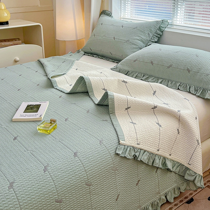 91家纺网 家纺一手货源 找家纺 源舜家纺 2025新款天竹棉麻莱赛尔莫代尔天丝棉爱神比特箭床盖三件套 比特-蓝