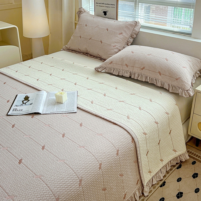 91家纺网 家纺一手货源 找家纺 源舜家纺 2025新款天竹棉麻莱赛尔莫代尔天丝棉爱神比特箭床盖三件套 比特-紫