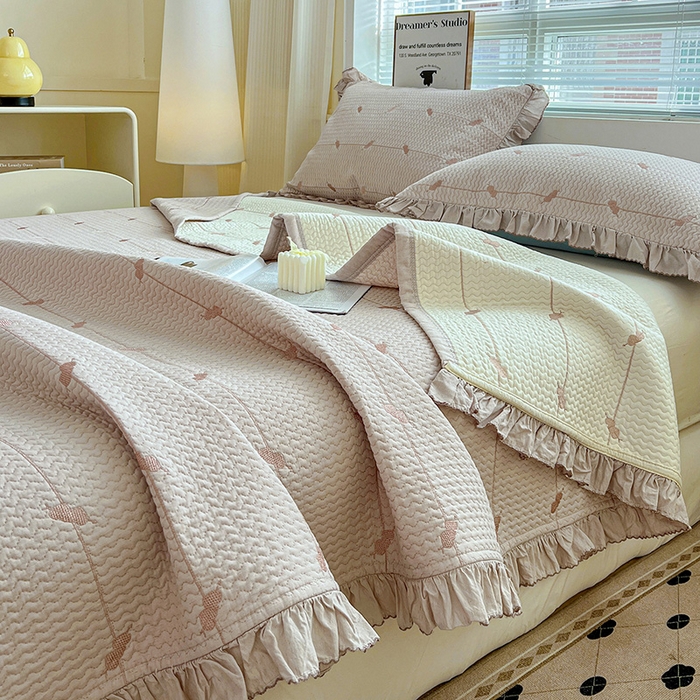 91家纺网 家纺一手货源 找家纺 源舜家纺 2025新款天竹棉麻莱赛尔莫代尔天丝棉爱神比特箭床盖三件套 比特-紫