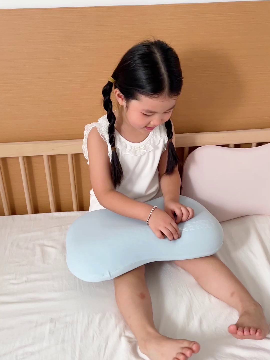 91家纺网 家纺一手货源 找家纺 （总）麦哆乐 2025新款儿童零压护颈凝胶枕