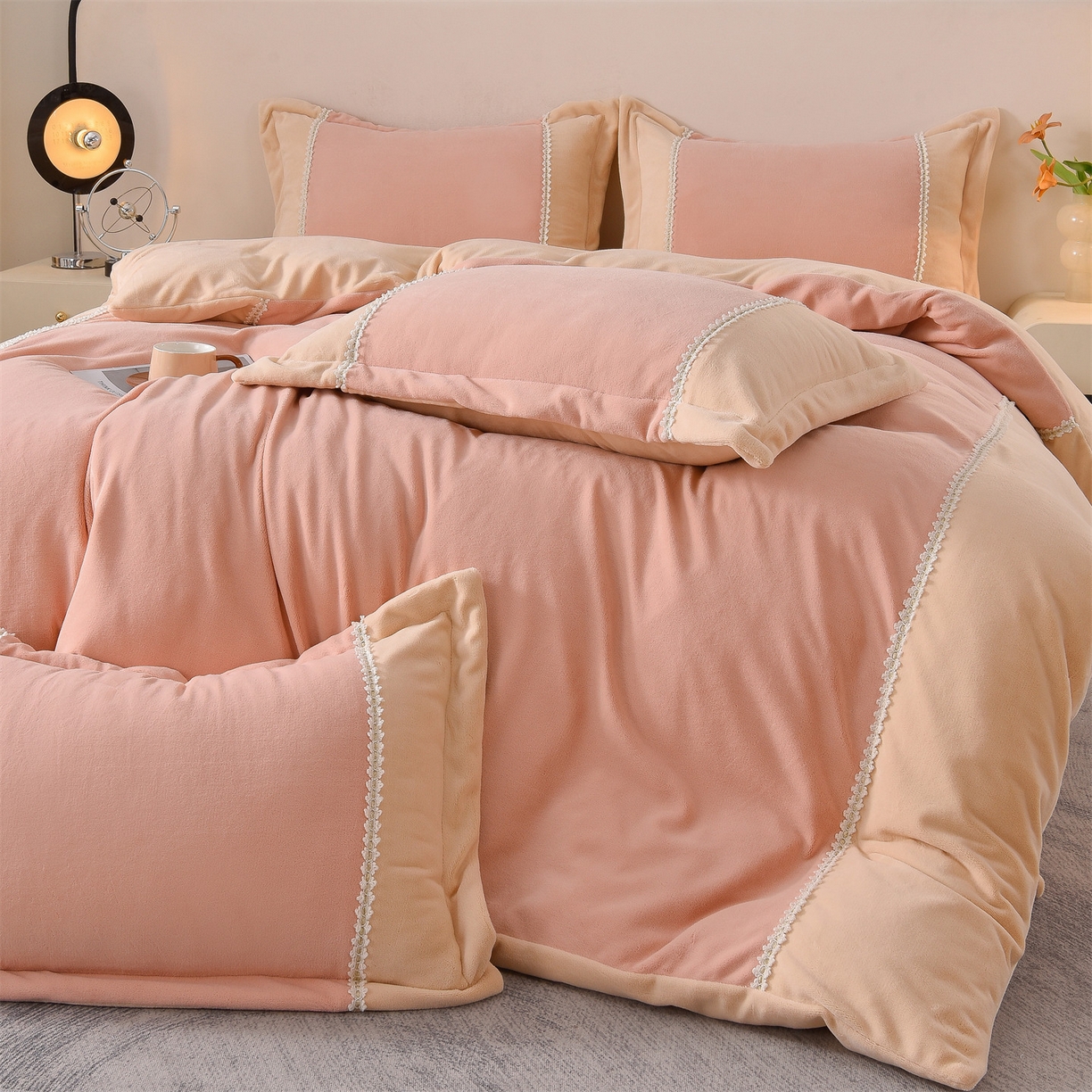 91家纺网 家纺一手货源 找家纺 （总）眷恋家纺 2025新款A类牛奶绒三拼法式花边款四件套-蒂凡妮