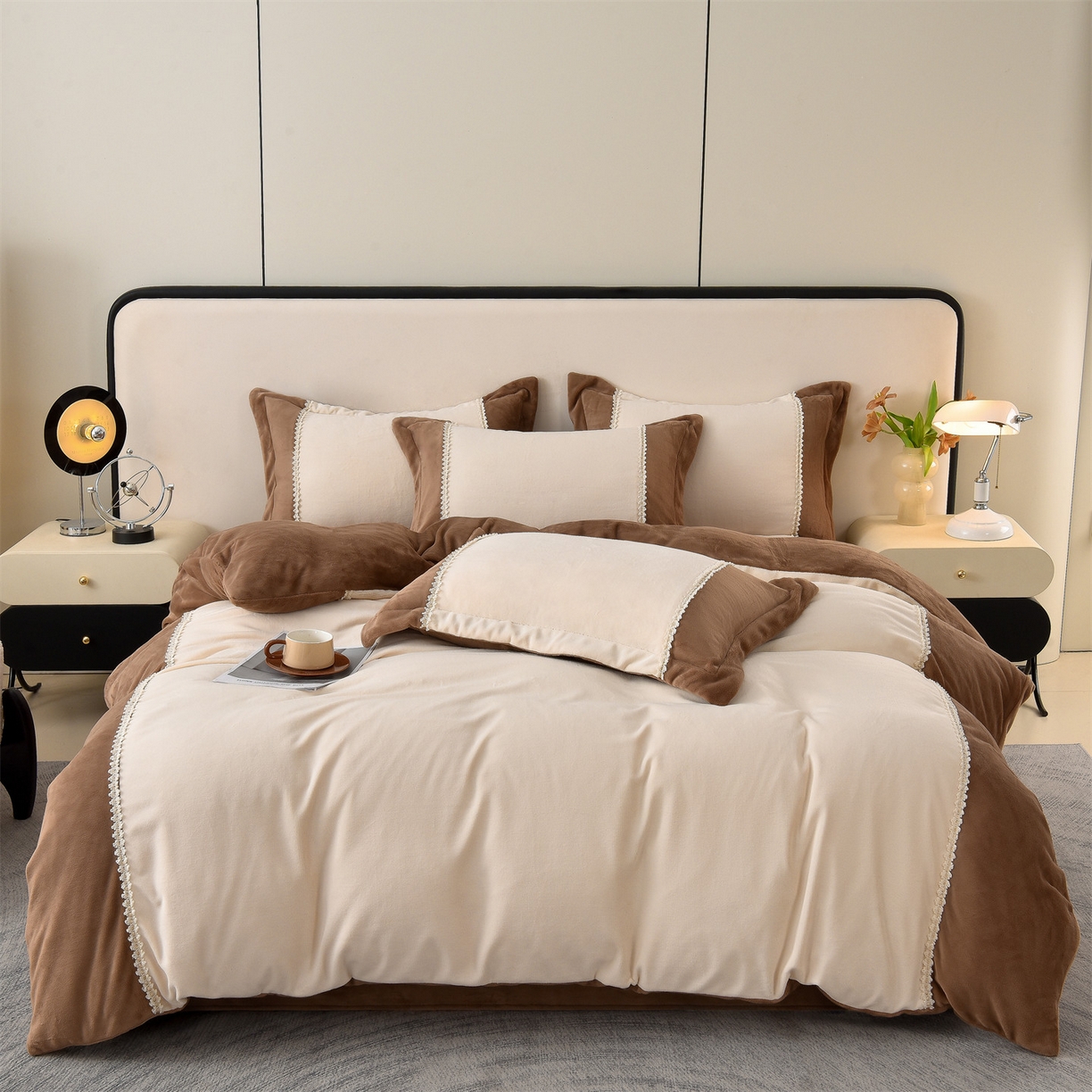 眷恋家纺 2025新款A类牛奶绒三拼法式花边款四件套-蒂凡妮 蒂凡妮-奶白摩卡