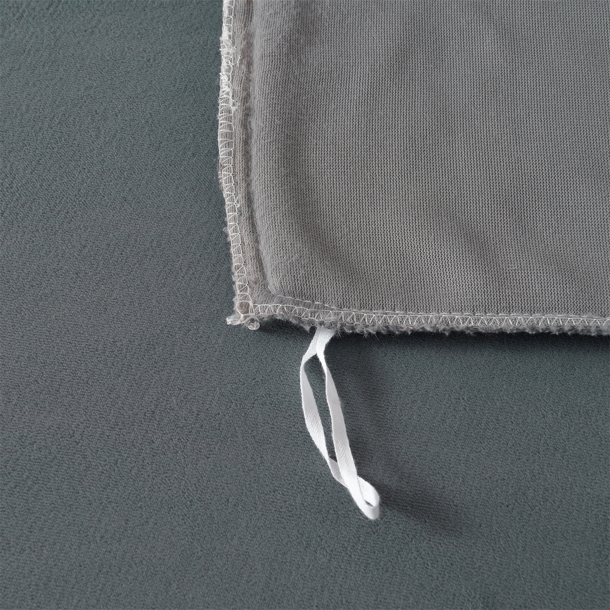 91家纺网 家纺一手货源 找家纺 眷恋家纺 2025新款A类牛奶绒三拼法式花边款四件套-蒂凡妮 蒂凡妮-香槟灰