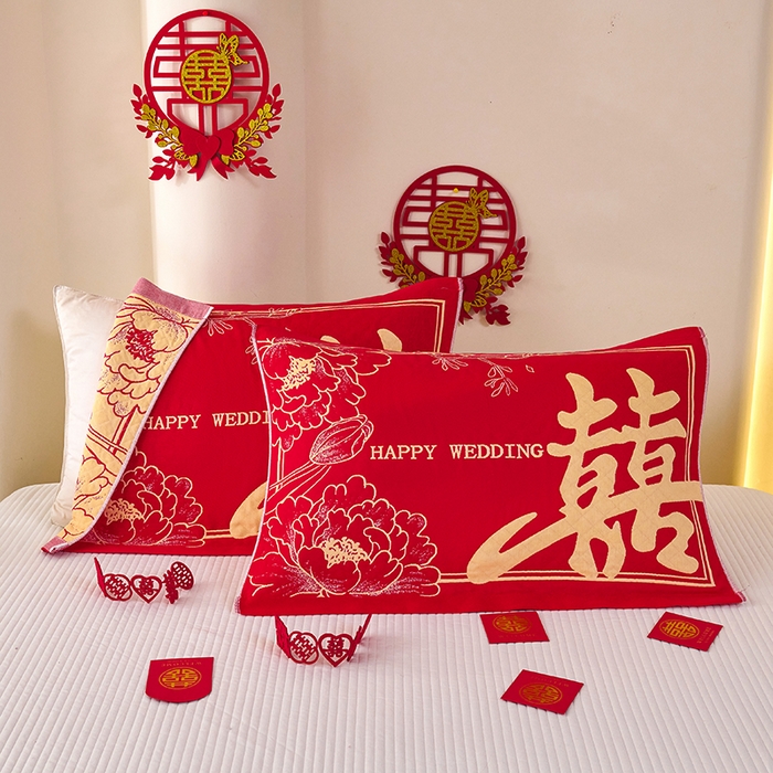 91家纺网 家纺一手货源 找家纺 悦然毛巾被 2025新款全棉三层纱大红枕巾 富贵吉祥