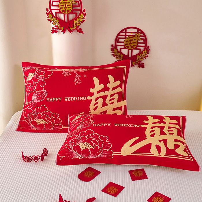 91家纺网 家纺一手货源 找家纺 悦然毛巾被 2025新款全棉三层纱大红枕巾 富贵吉祥