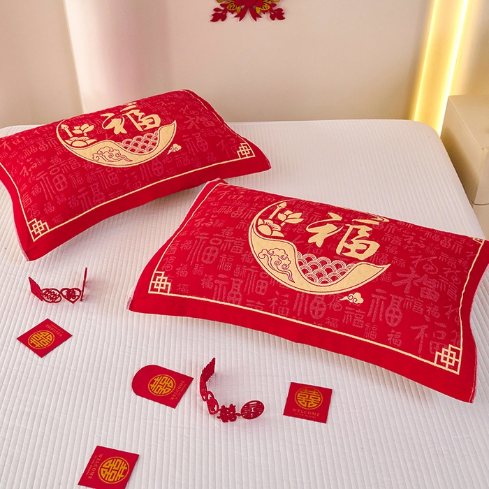 91家纺网 家纺一手货源 找家纺 悦然毛巾被 2025新款全棉三层纱大红枕巾 纳福