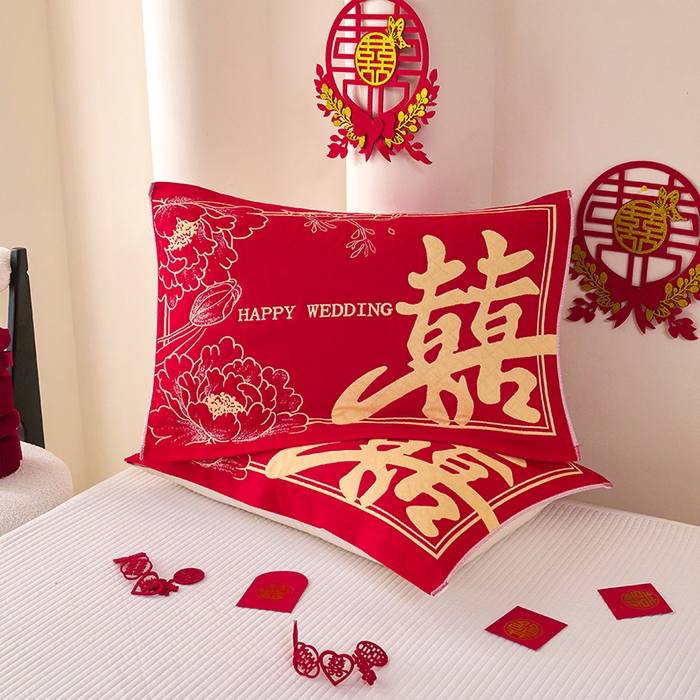 91家纺网 家纺一手货源 找家纺 悦然毛巾被 2025新款全棉三层纱大红枕巾 富贵吉祥