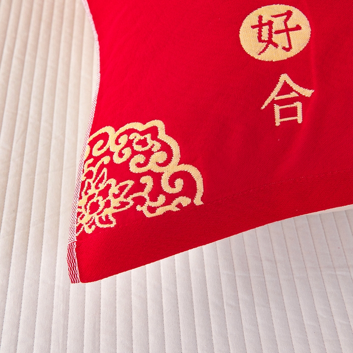 91家纺网 家纺一手货源 找家纺 悦然毛巾被 2025新款全棉三层纱大红枕巾 福慧1