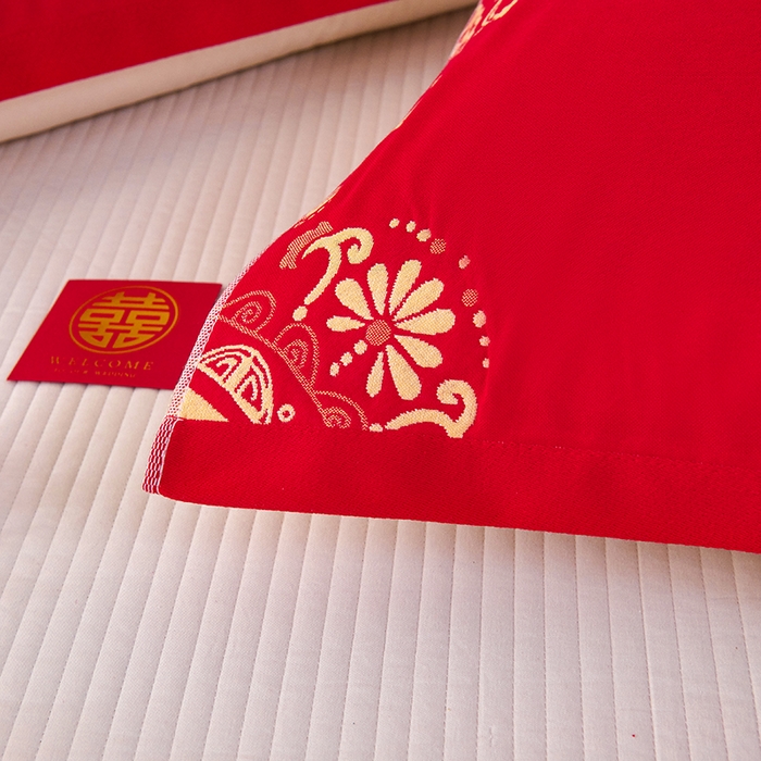 91家纺网 家纺一手货源 找家纺 悦然毛巾被 2025新款全棉三层纱大红枕巾 福映1